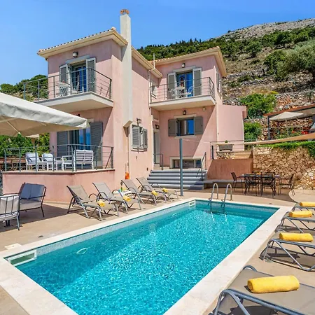 Villa Sunrise By Ferendinata